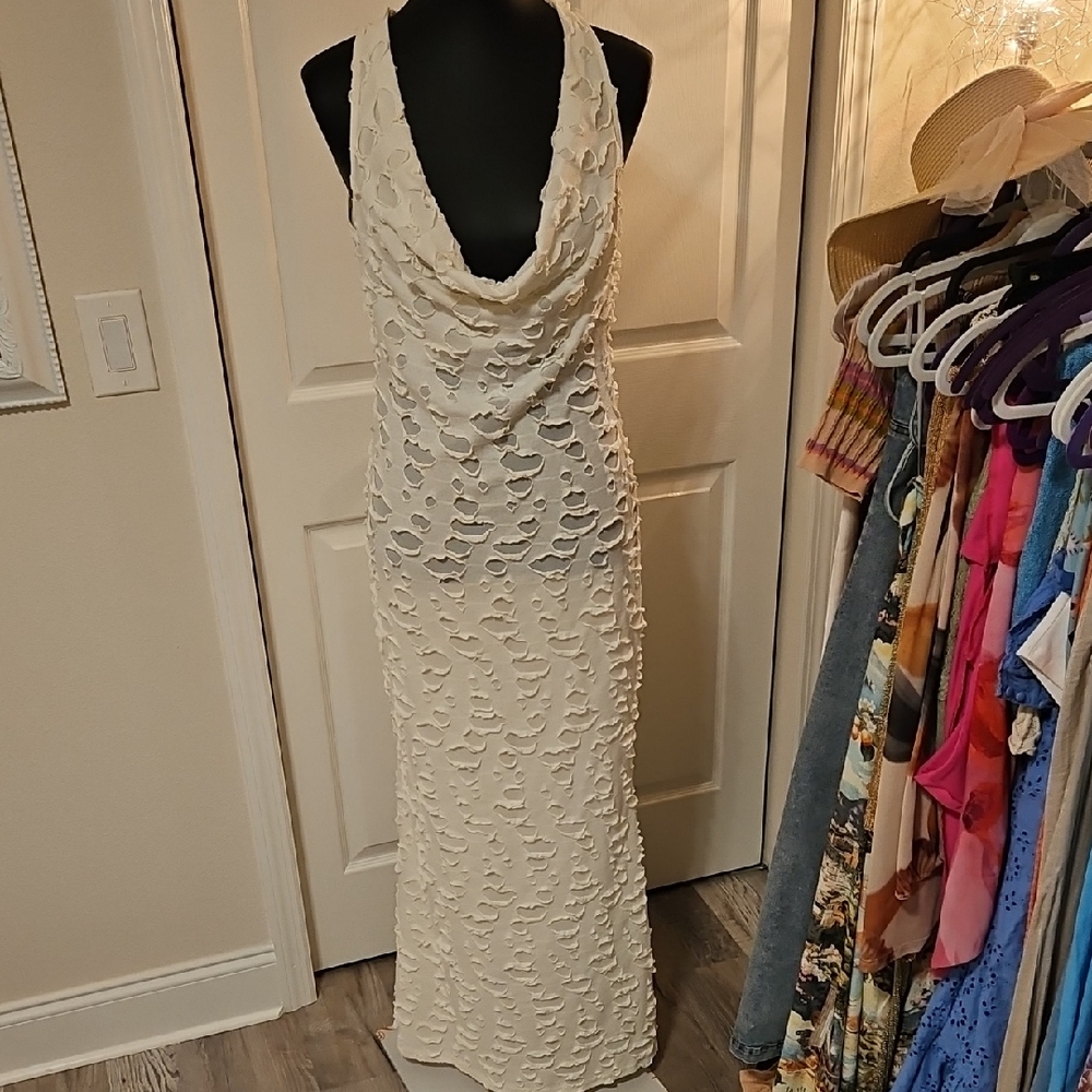 PrettyLittleThing Cream Textured Backless Dress